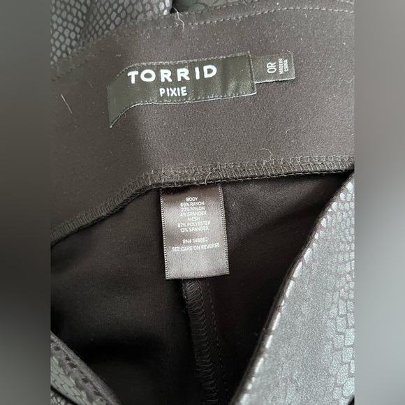 Faux leather pants - Picture 5 of 5